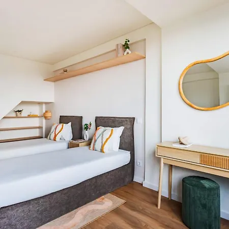Duplex With Private Terrace And A/c In Cascais